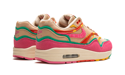 Air Max 1 "Familia" FN0598 200